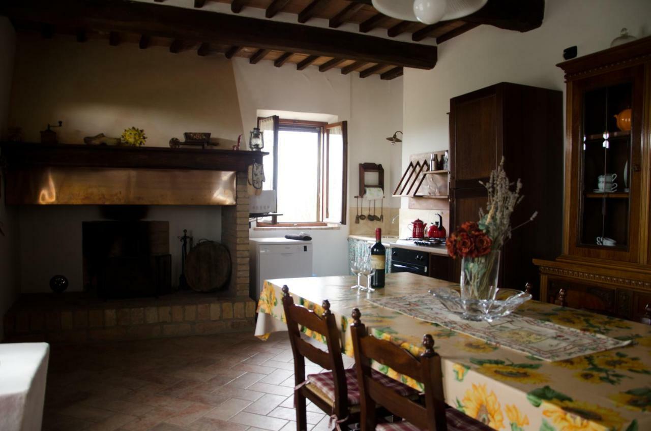 Апартаменты Podere Remignoli Сан-Джиминьяно Экстерьер фото